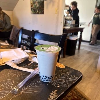 Taro Nut Fog tea drink